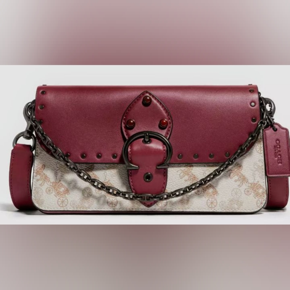 Coach Beat Crossbody Clutch With Horse And Carriage